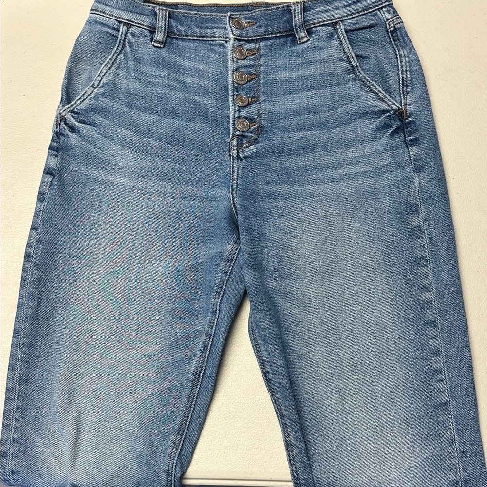 American Eagle Mom Jeans - Picture 5 of 8